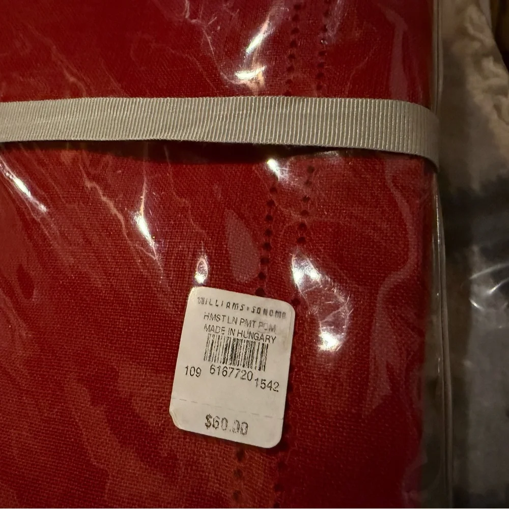 New Williams Sonoma Linen Double Hemstitch Placemats, S/4, Red 14 X 20”